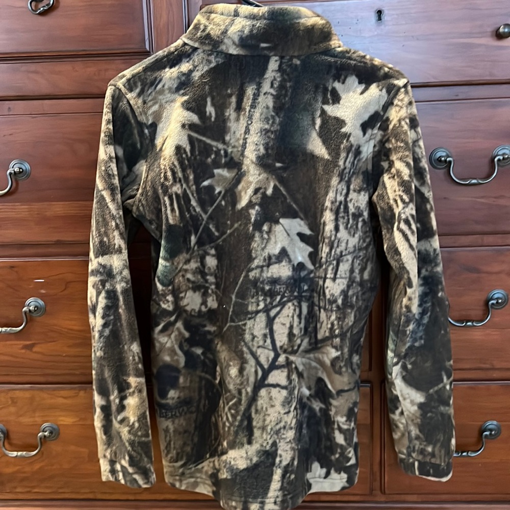 Boys youth large Columbia camp fleece.  Very good condition. Worn very little.